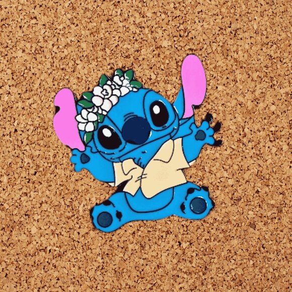Stitch Enamel Pin - Picture 1 of 3